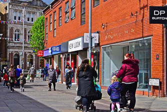 bridgend shopping 01 500x320